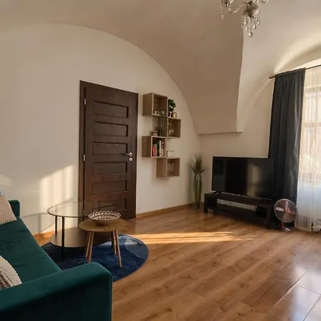 Mirror Apartment, Old Town Apartmán